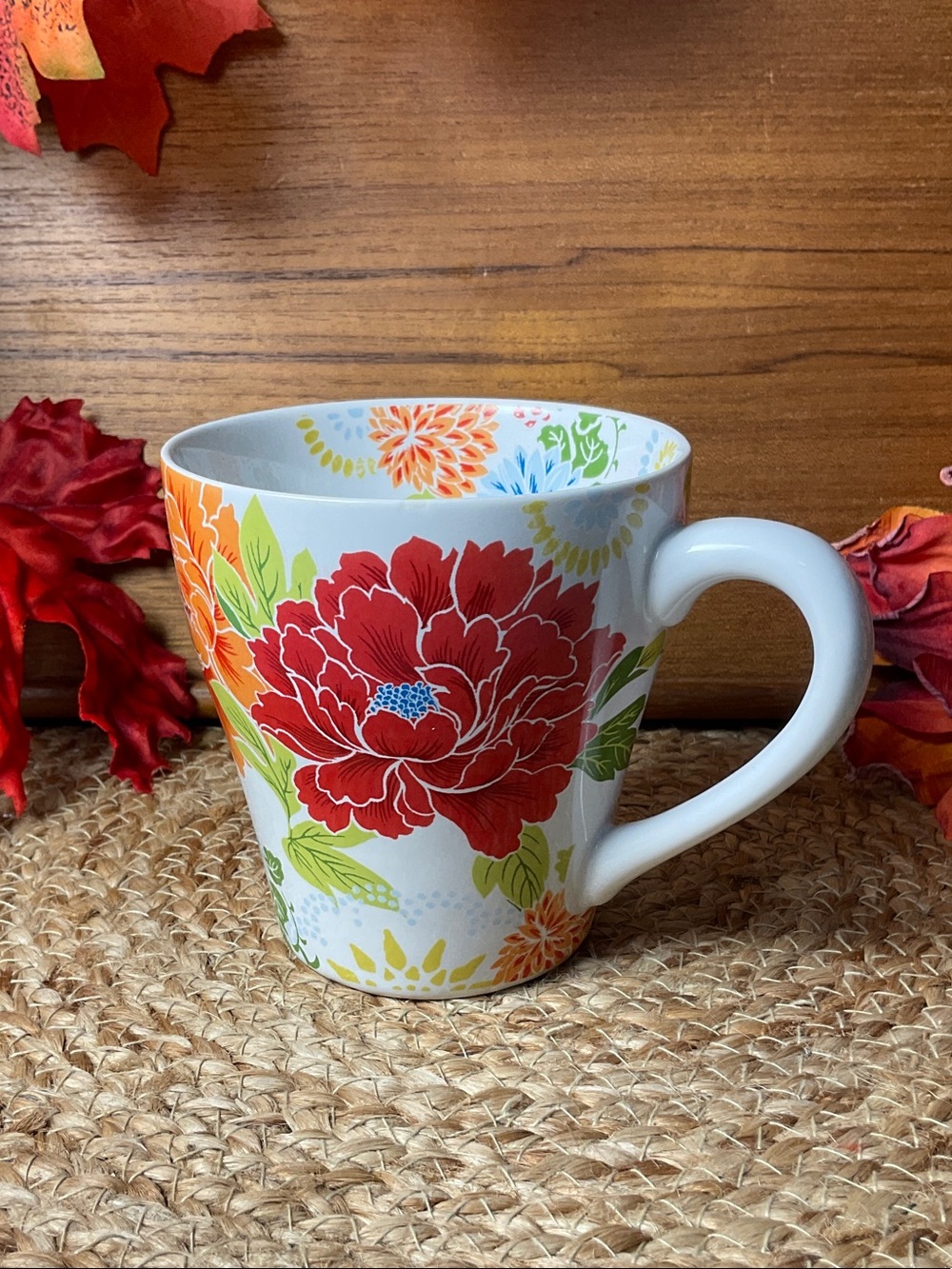 222 Fifth Huang White Bright Floral Mug Fine China Discontinued Pattern